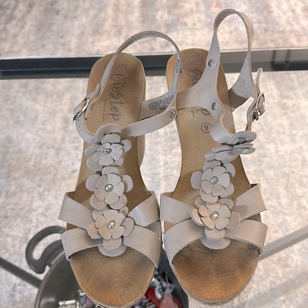 Beige Biostep wedges